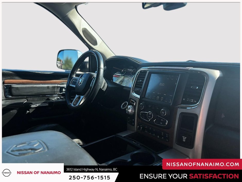 2015 Ram 1500 Laramie-18