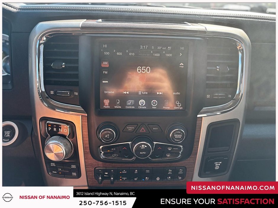 2015 Ram 1500 Laramie-32