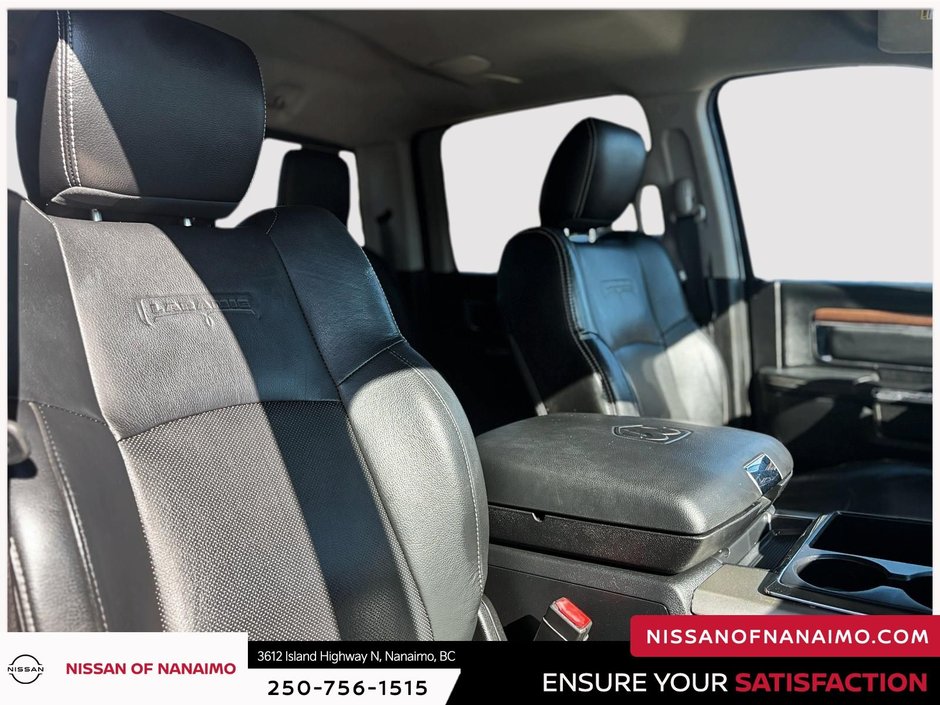 2015 Ram 1500 Laramie-16