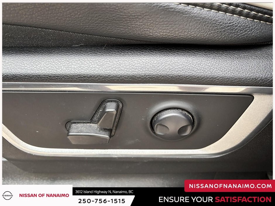 2022 Ram 1500 Laramie-25