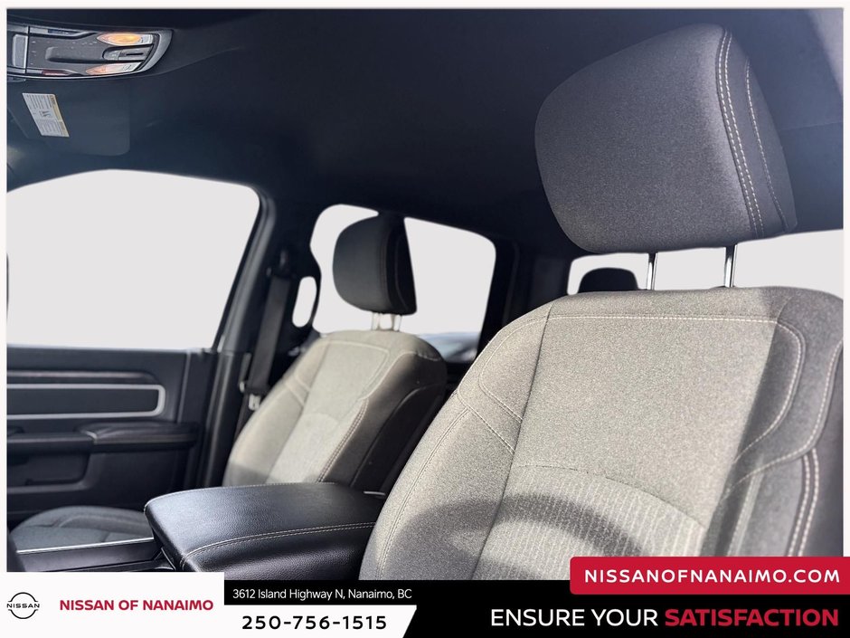 2024 Ram 3500 Big Horn-25