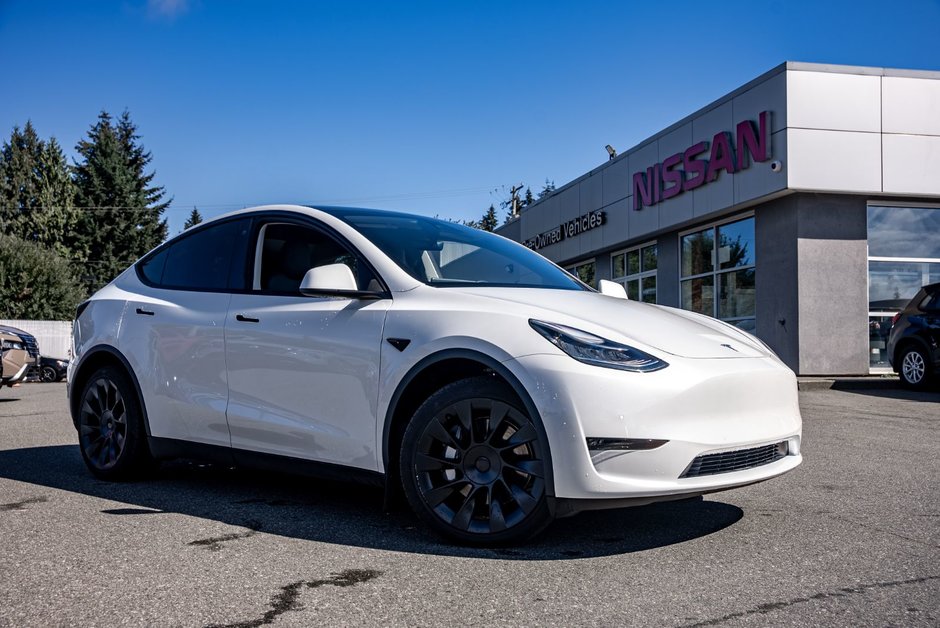 2023 Tesla Model Y Long Range-0