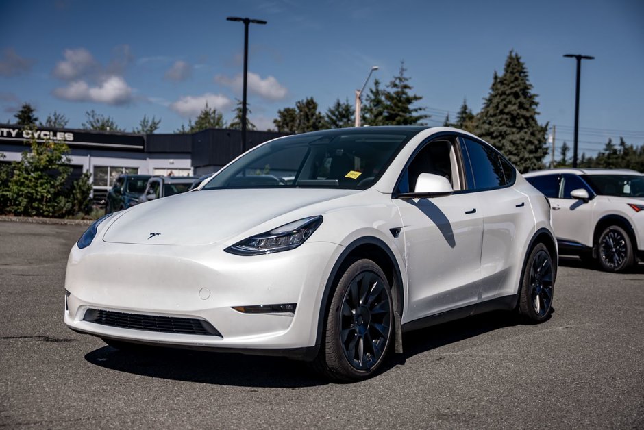 2023 Tesla Model Y Long Range-2