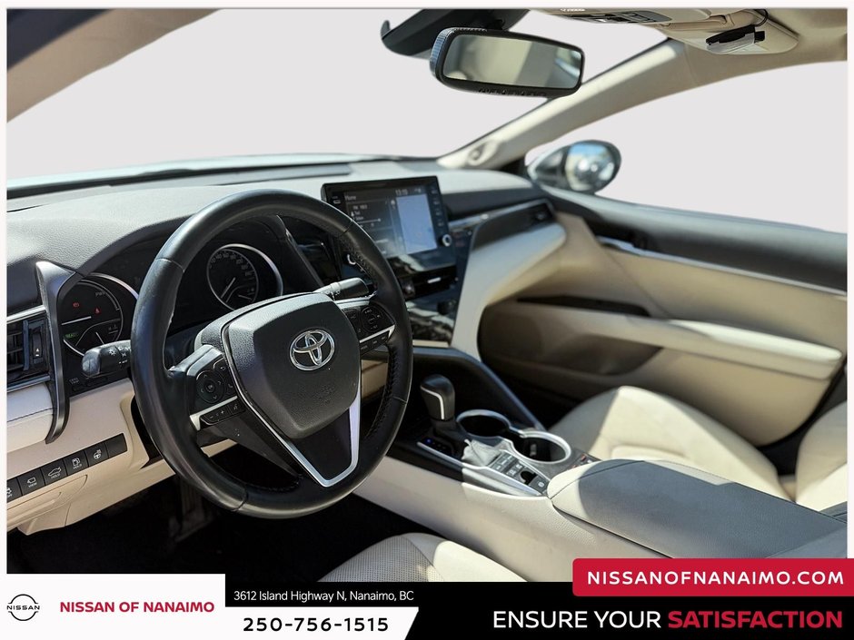 2021 Toyota Camry Hybrid XLE-25