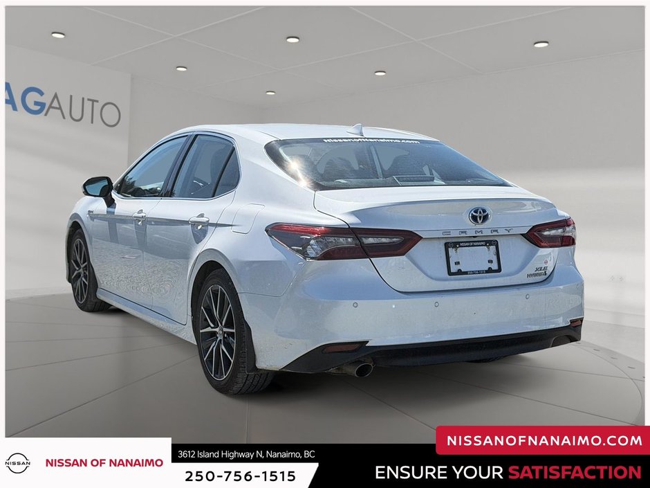 2021 Toyota Camry Hybrid XLE-6