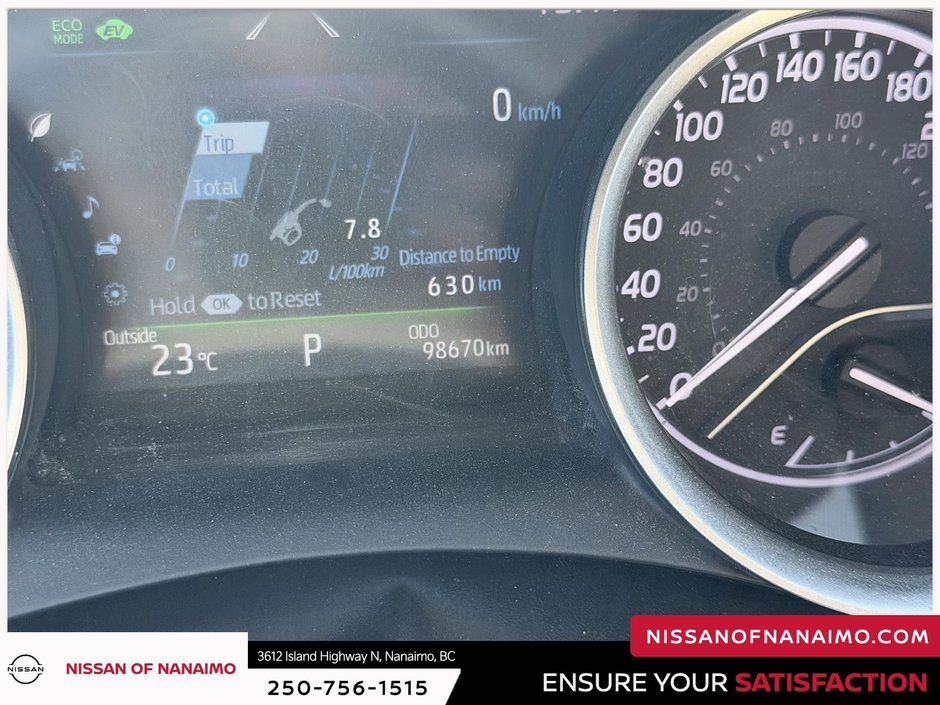 2021 Toyota Camry Hybrid XLE-23
