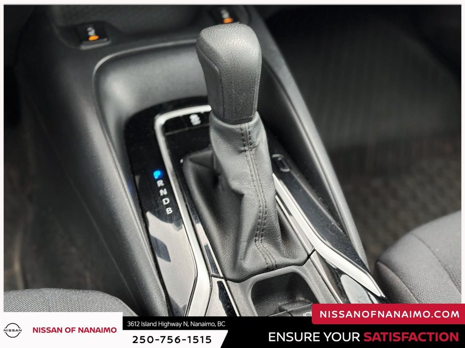 2022 Toyota Corolla LE-23