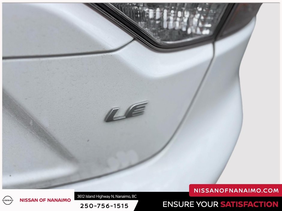 2022 Toyota Corolla LE-9