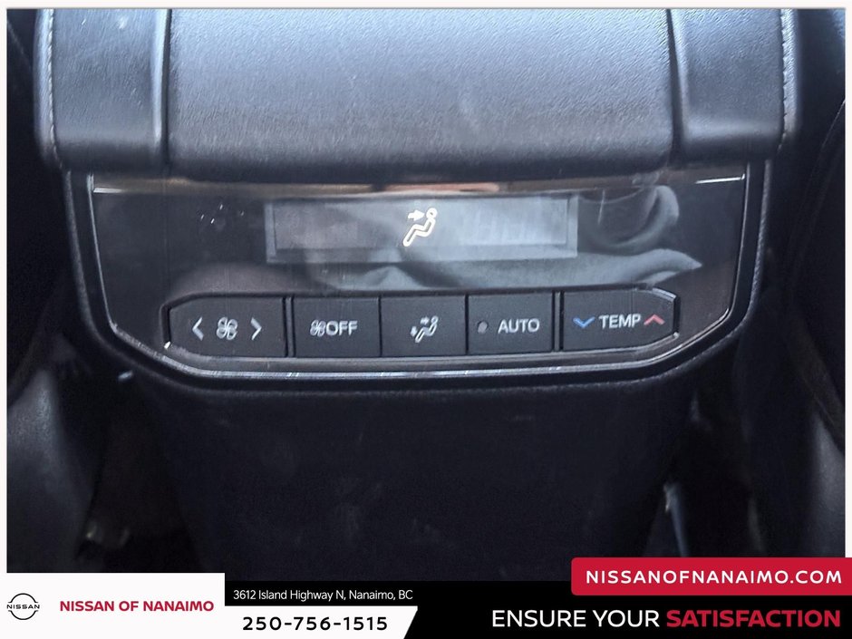 2025 Toyota Highlander XLE-11