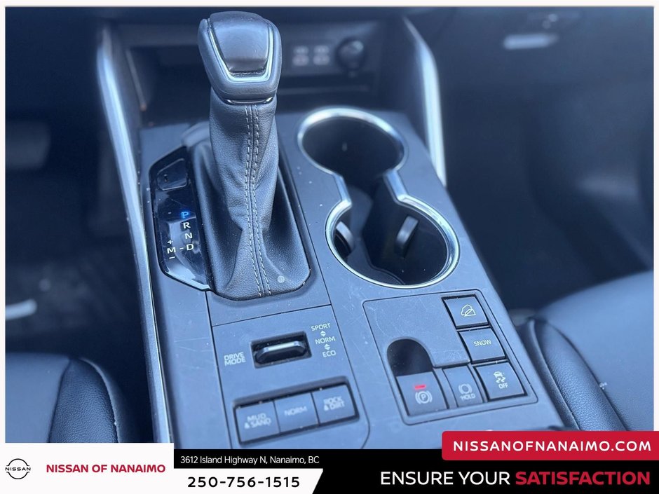 2025 Toyota Highlander XLE-16