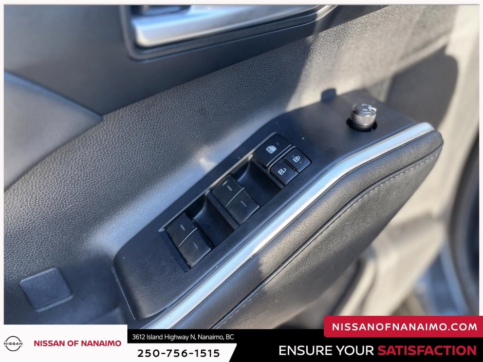 2025 Toyota Highlander XLE-27