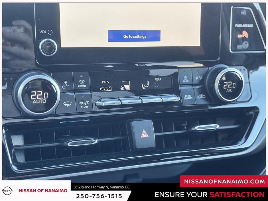 2025 Toyota Highlander XLE-38