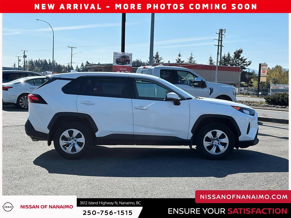 2022 Toyota RAV4 LE-3