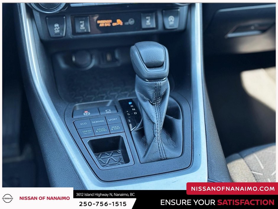 2022 Toyota RAV4 LE-15