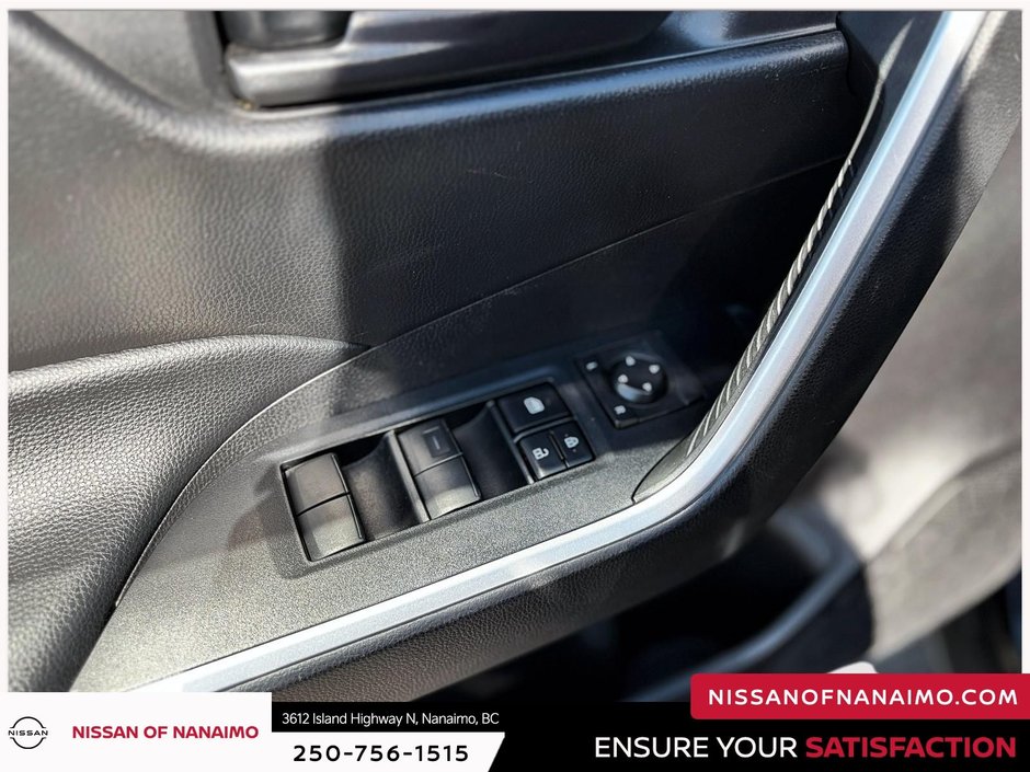 2022 Toyota RAV4 LE-23