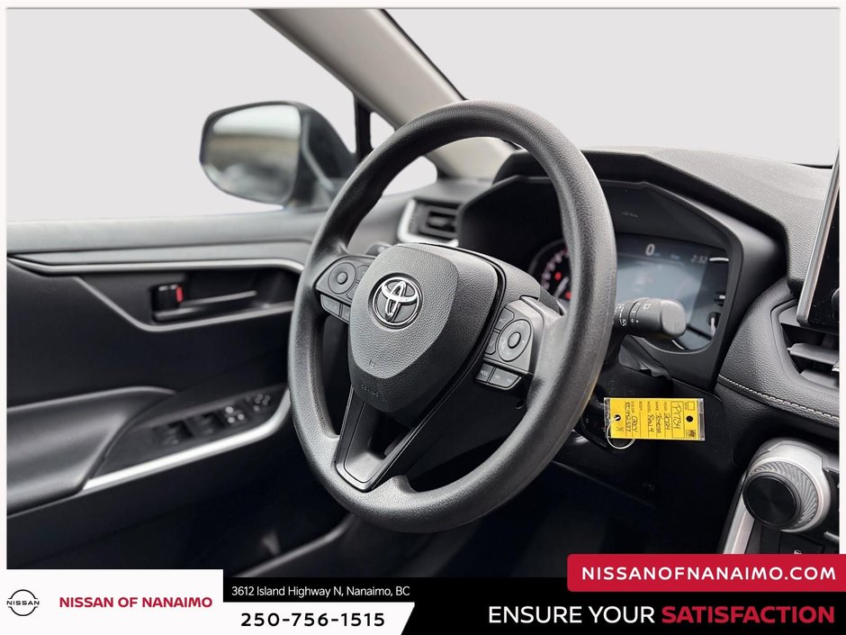 2024 Toyota RAV4 LE-9