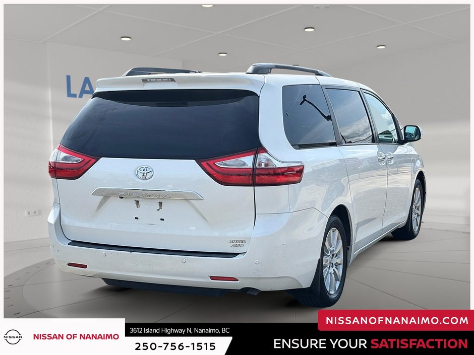 2017 Toyota Sienna Limited AWD-4