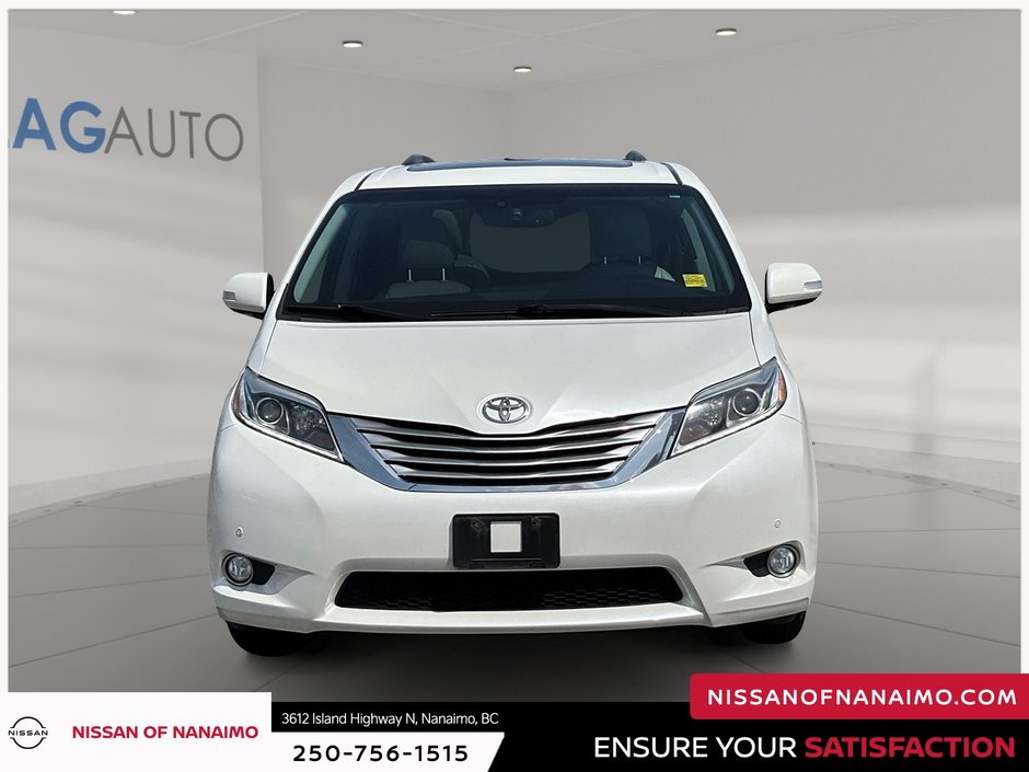 2017 Toyota Sienna Limited AWD-1