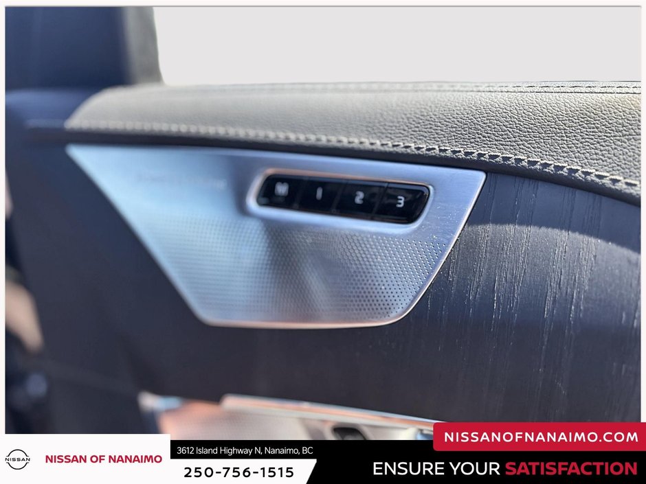 2022 Volvo XC90 Recharge Plug-In Hybrid Inscription-16