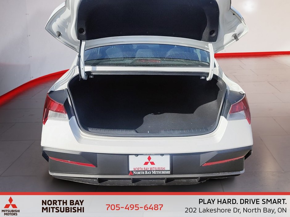 2025 Hyundai ELANTRA ESSENTIAL-5