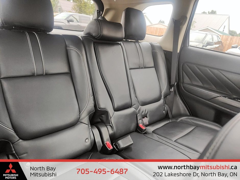 2018 Mitsubishi OUTLANDER PHEV GT-17