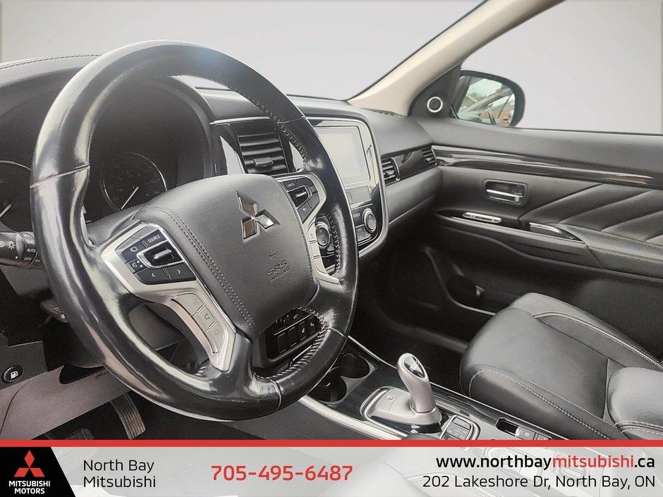 2018 Mitsubishi OUTLANDER PHEV GT-8