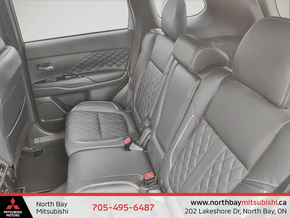 2022 Mitsubishi OUTLANDER PHEV BLACK EDITION-8