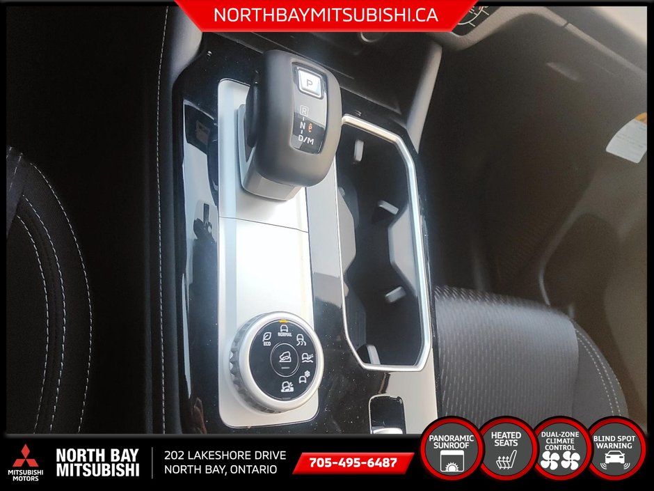 2025 Mitsubishi OUTLANDER SE-10