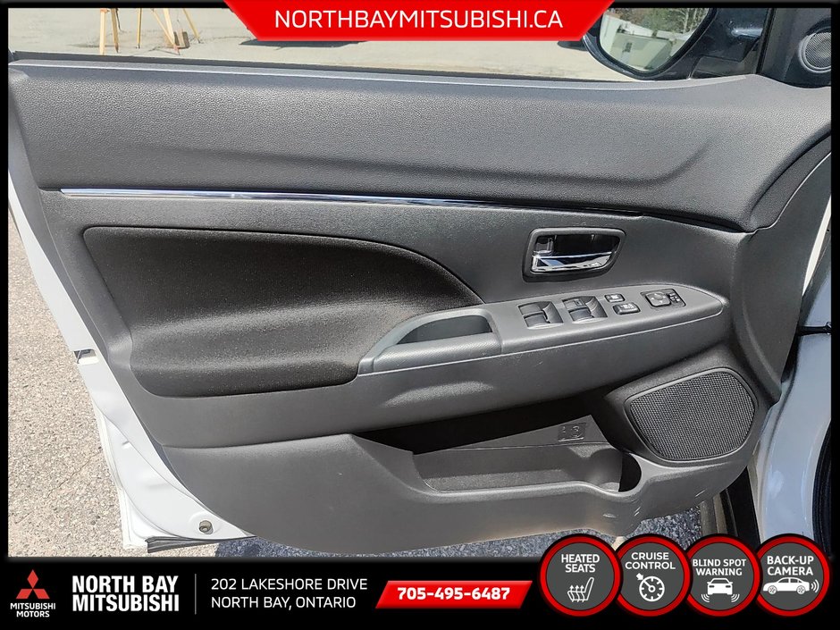 2023 Mitsubishi RVR SE-9