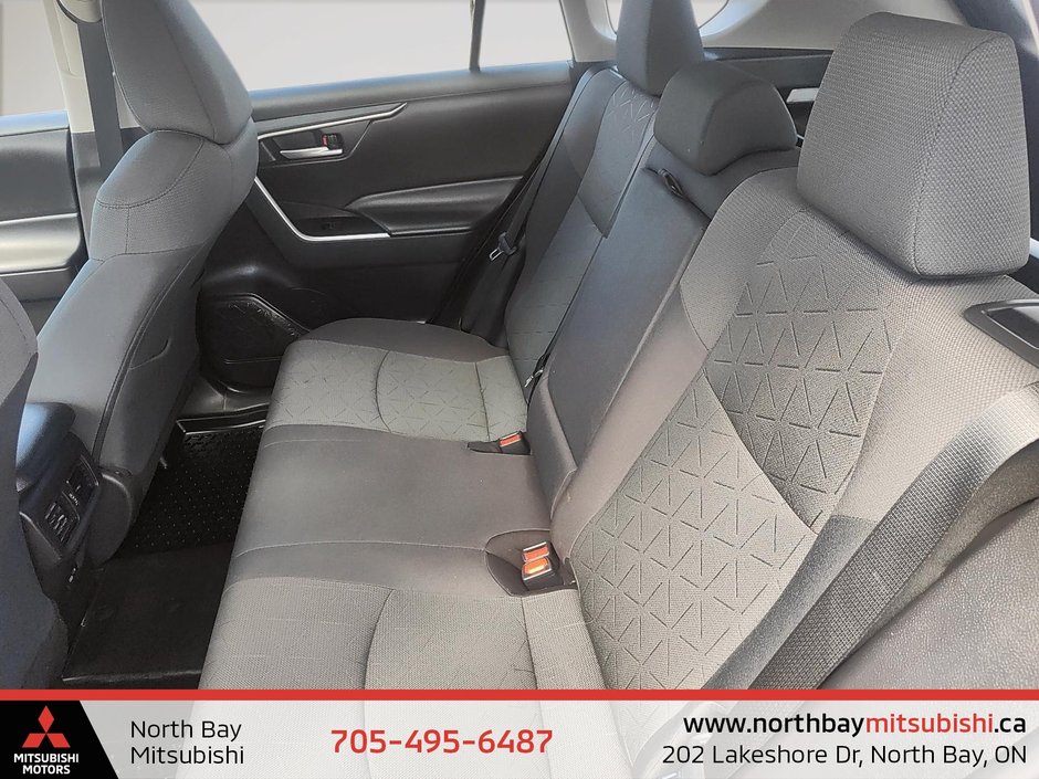 2023 Toyota RAV4 XLE-8