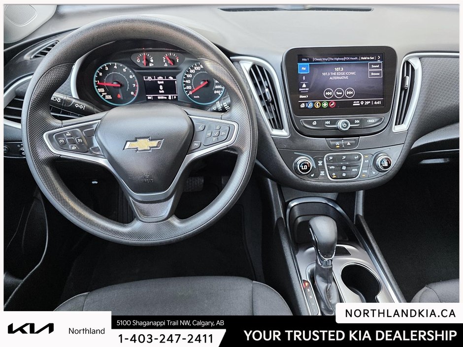 2022 Chevrolet Malibu LT-11