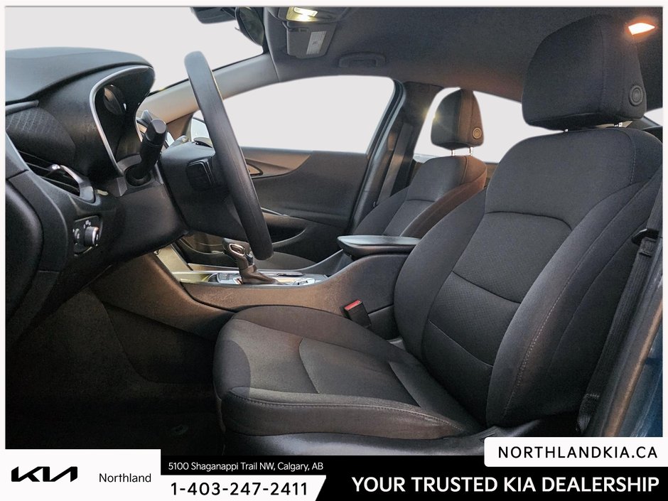 2024 Chevrolet Malibu LT-8