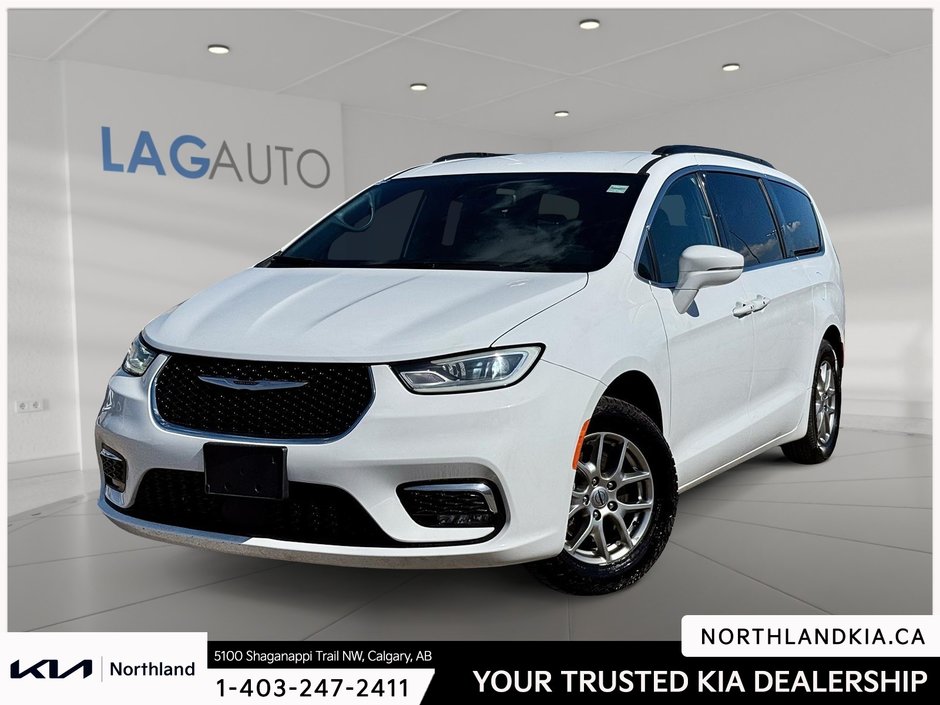 2022 Chrysler Pacifica Touring-0