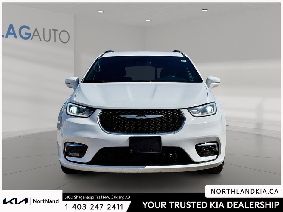 2022 Chrysler Pacifica Touring-5