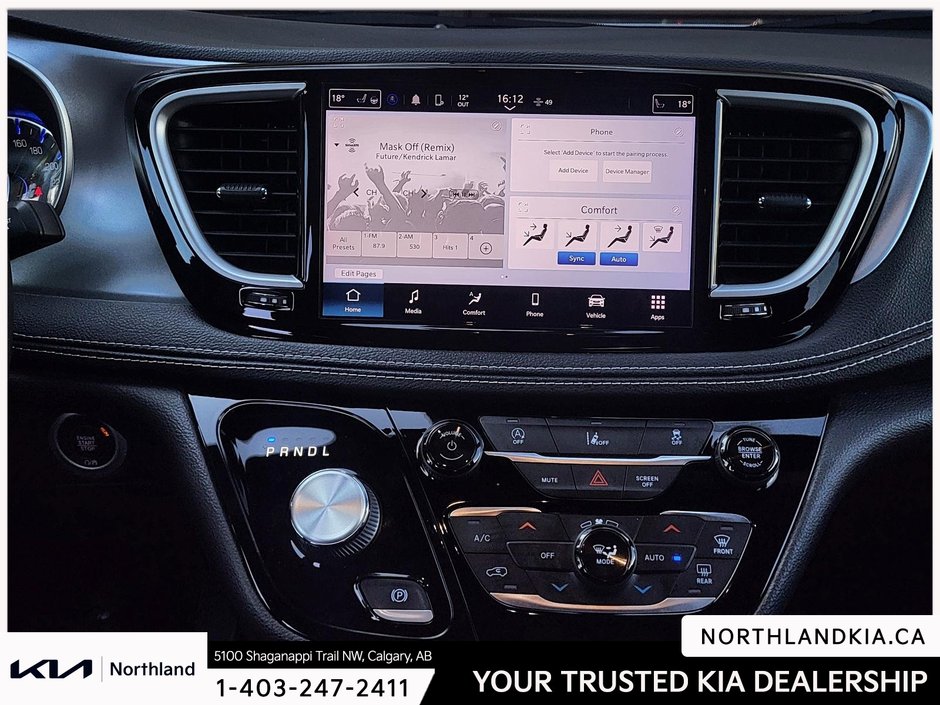 2022 Chrysler Pacifica Touring-14