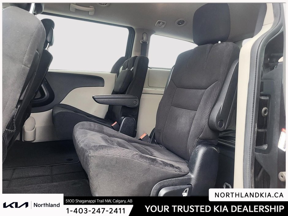2015 Dodge Grand Caravan SXT-18