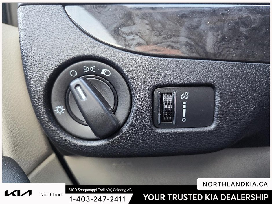 2016 Dodge Grand Caravan SE-11