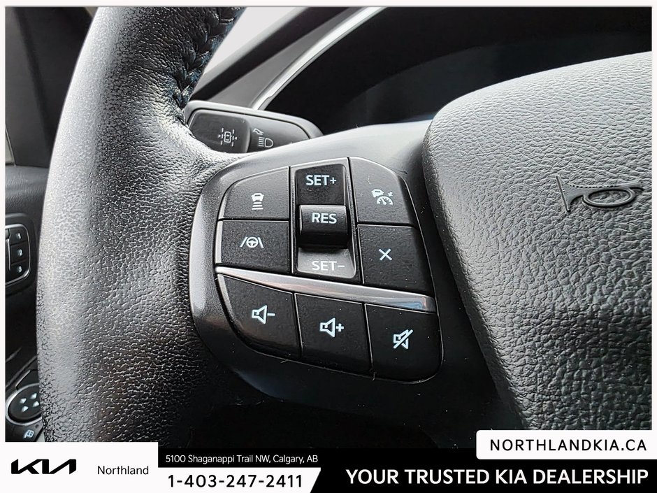 2020 Ford Escape Hybrid Titanium-13