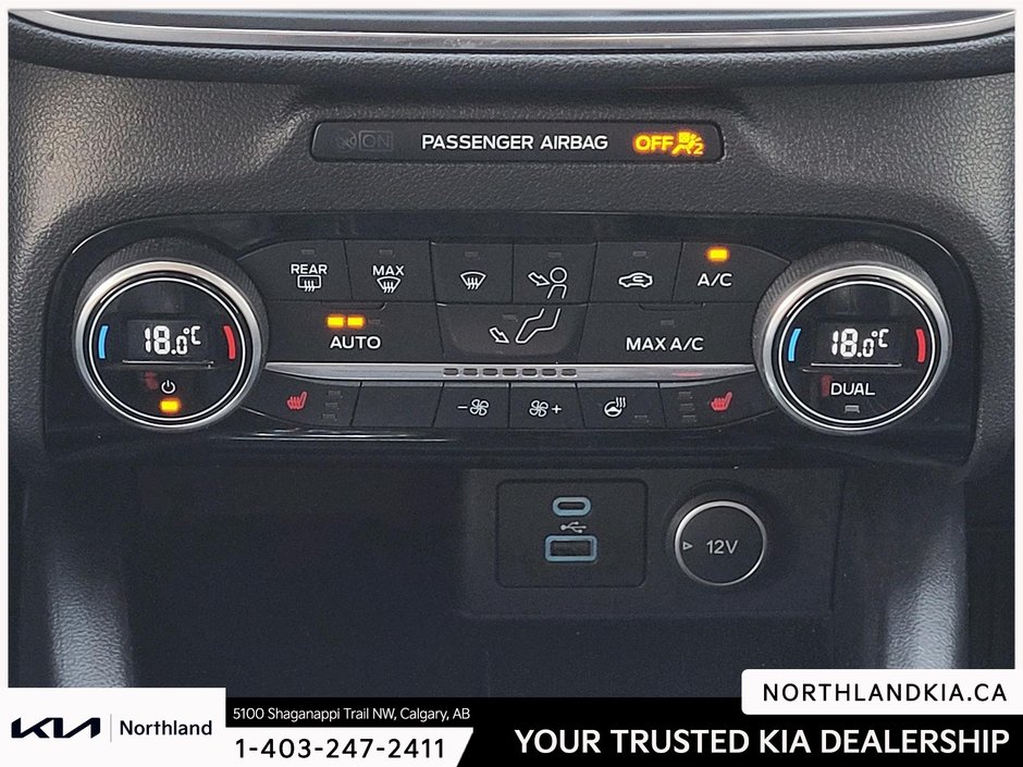 2021 Ford Escape Hybrid Titanium-19