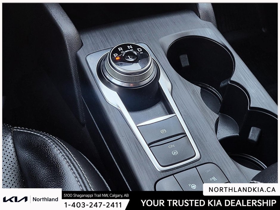 2021 Ford Escape Hybrid Titanium-20