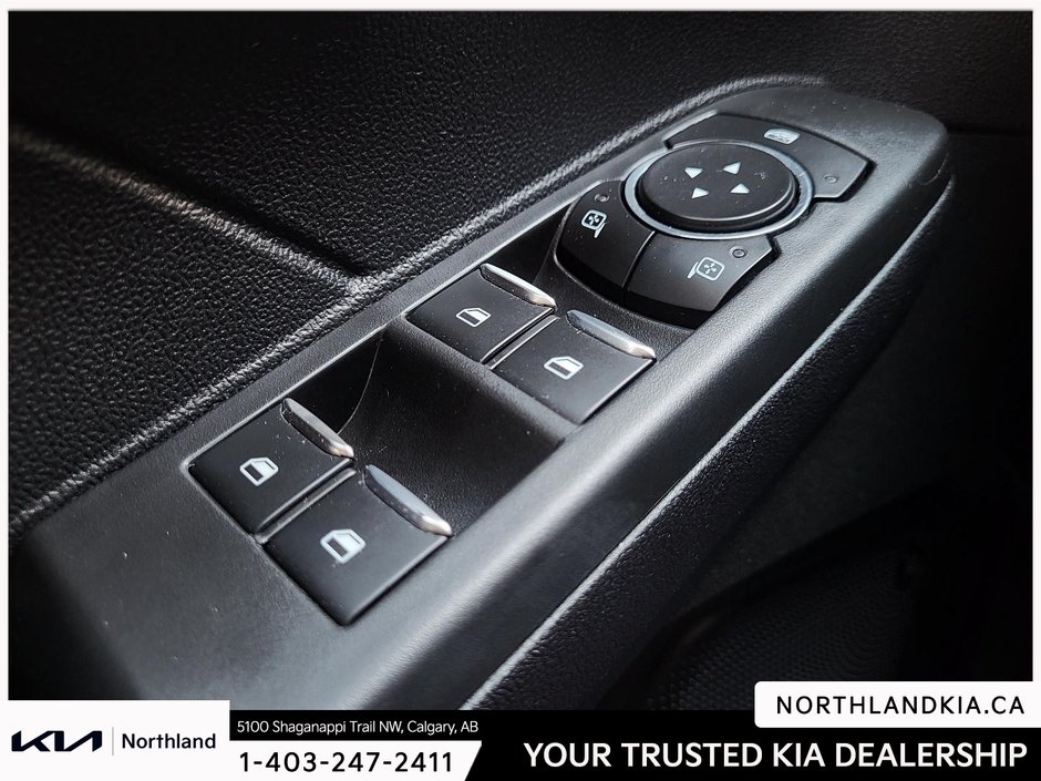 2021 Ford Escape Hybrid Titanium-7