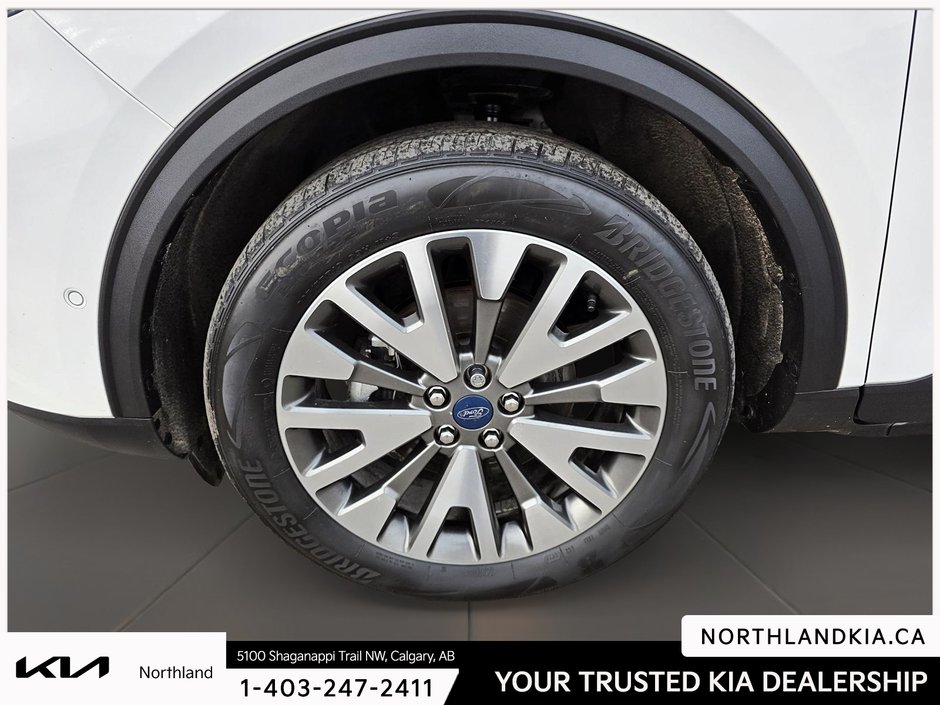 2020 Ford Escape Titanium-6