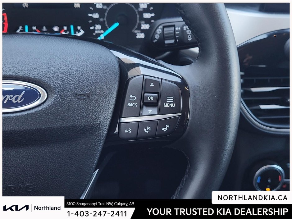 2022 Ford Escape SE-13