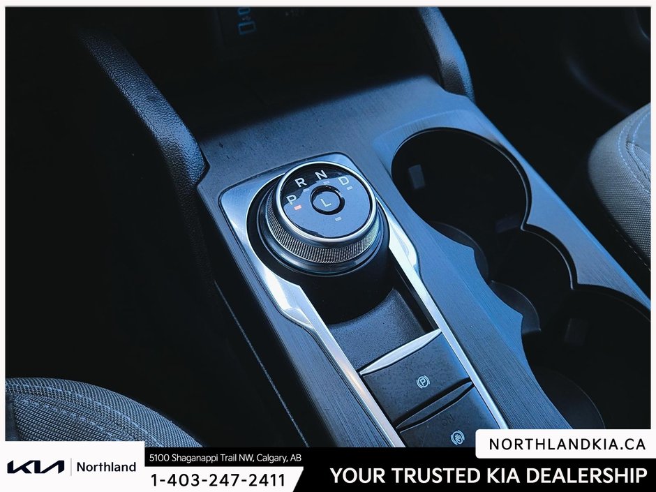 2022 Ford Escape SE-18