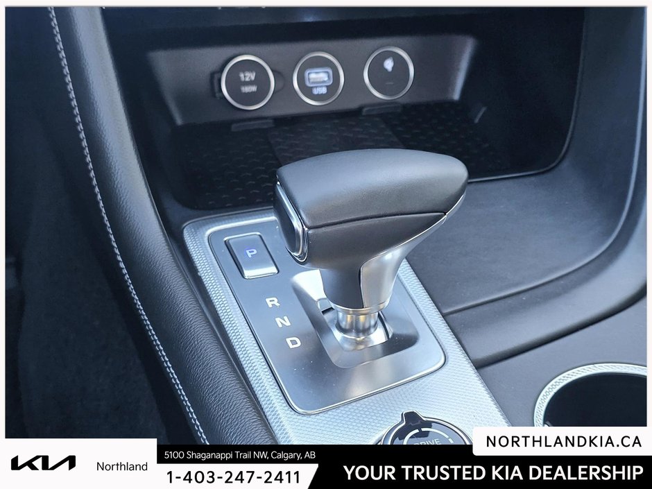 2025 GENESIS G70 2.5T-17