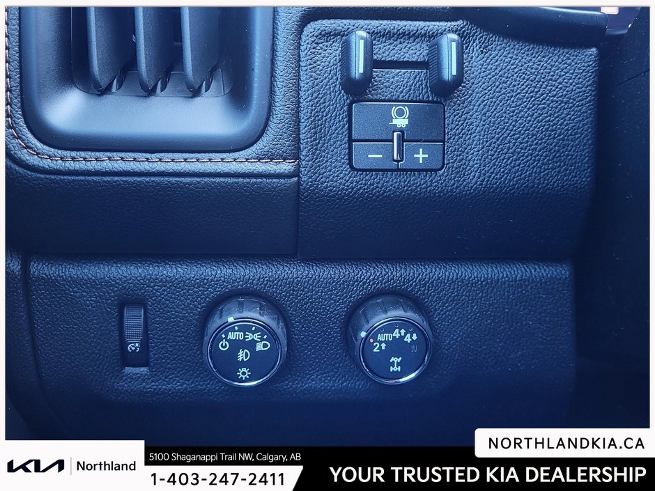 2021 GMC Canyon AT4 w/Cloth-8