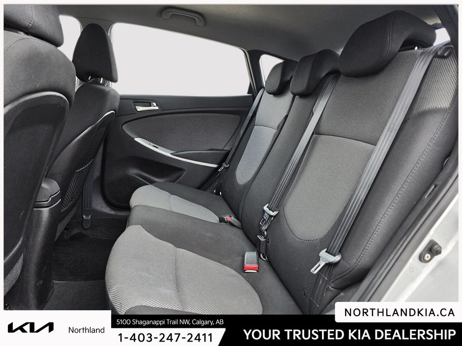 2012 Hyundai Accent GL-8