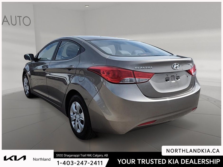 2012 Hyundai Elantra L-1