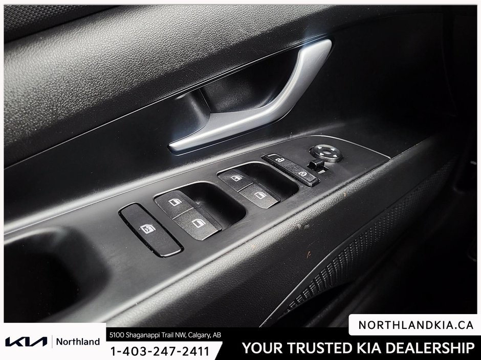 2023 Hyundai Elantra Essential-7