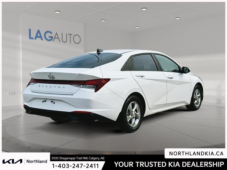2023 Hyundai Elantra Essential-3